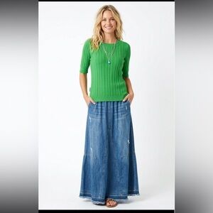 ESPRIT  bright Green Short  sleeved Ribbed Sweater Size Medium